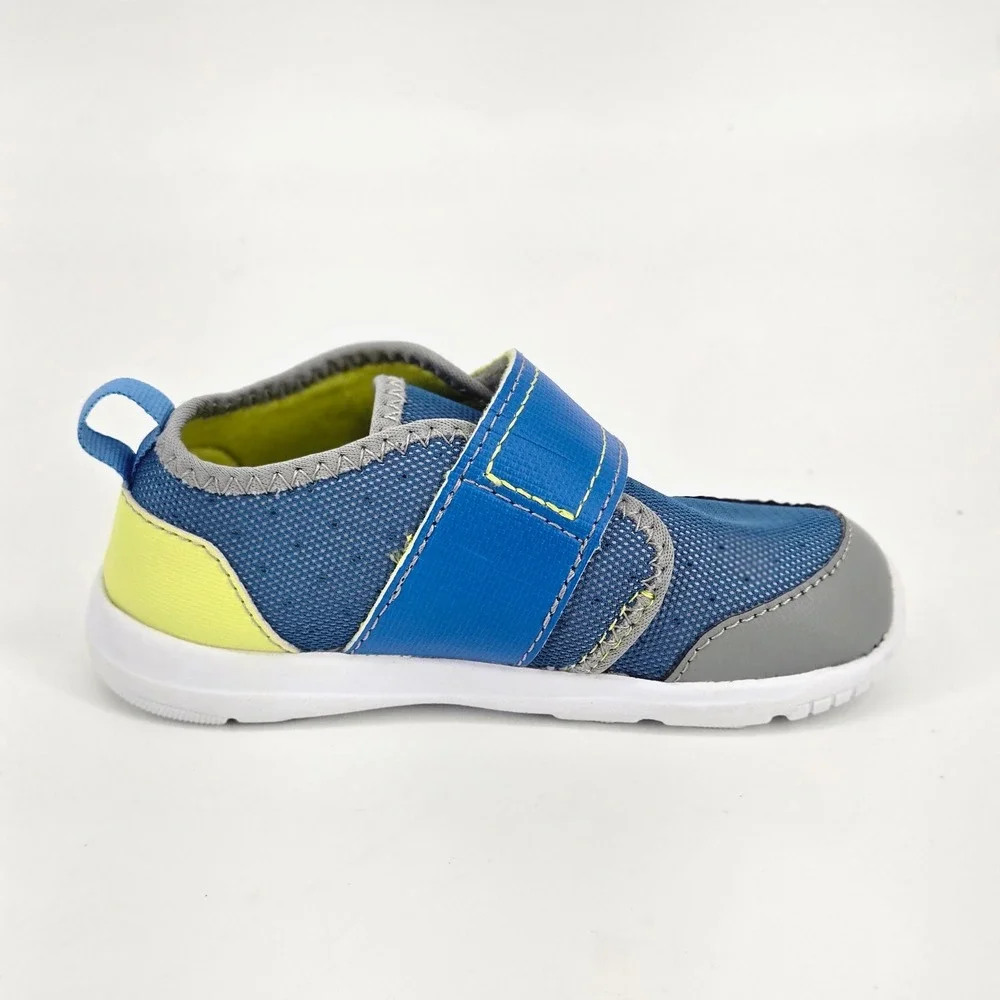 See Kai Run Hydro Peyton Boys Blue Water Shoes Sneakers Toddler Size 9 Washable